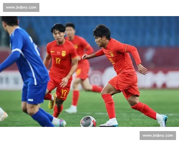 U22 国足 10-0 大胜北马里亚纳 王钰栋替补戴帽掀下半场狂潮