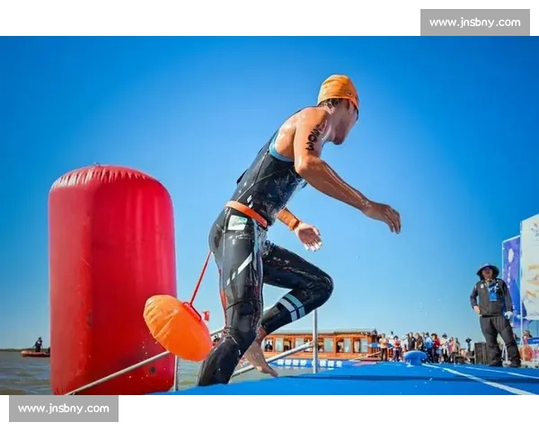 查干湖湿地铁人三项赛开赛 400 选手挑战生态赛道 查干湖湿地铁人三项赛开赛 400 选手挑战生态赛道